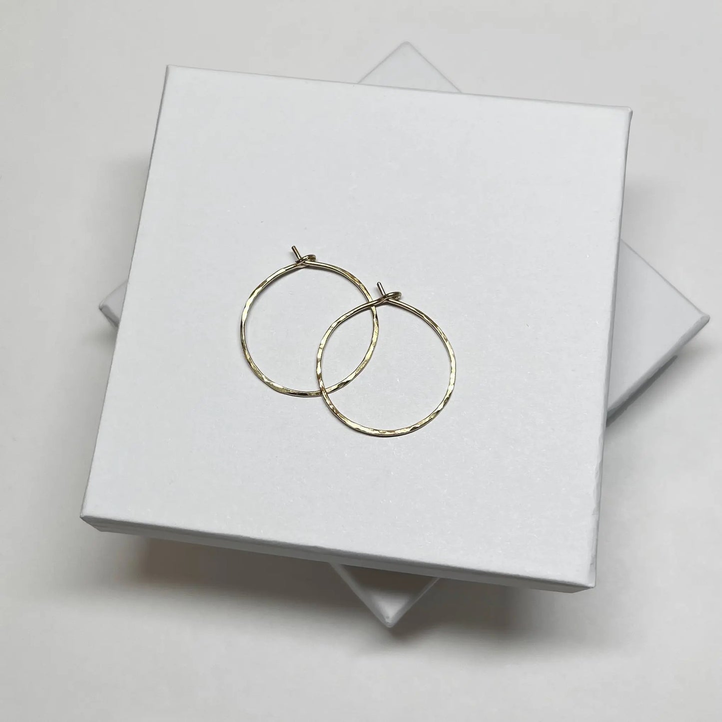 14K Gold Filled hammered hoops - 25mm Nixso Boutique