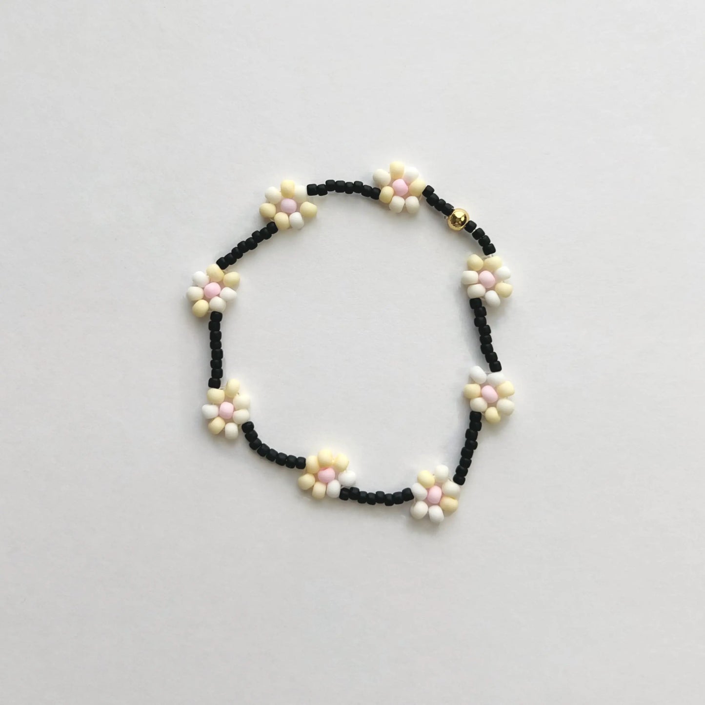 Cute "Daisy" Stretchy Bracelet Nixso Boutique