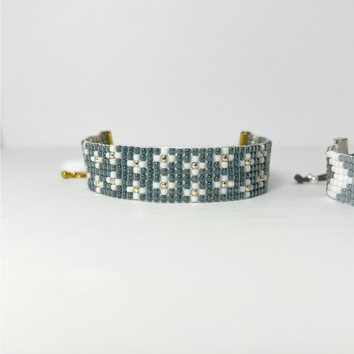 Bead Loom Bracelet "Daisy" Nixso Boutique