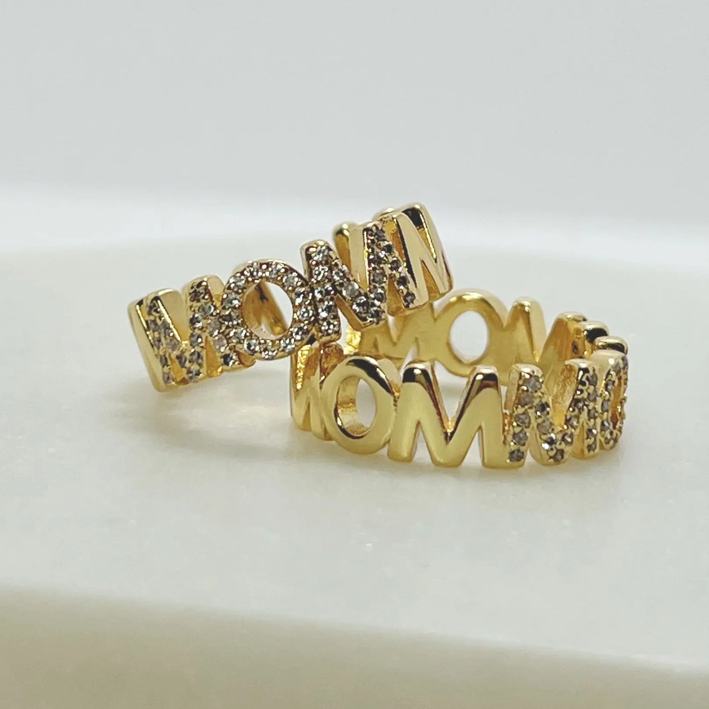 "Mom" ring Nixso Boutique