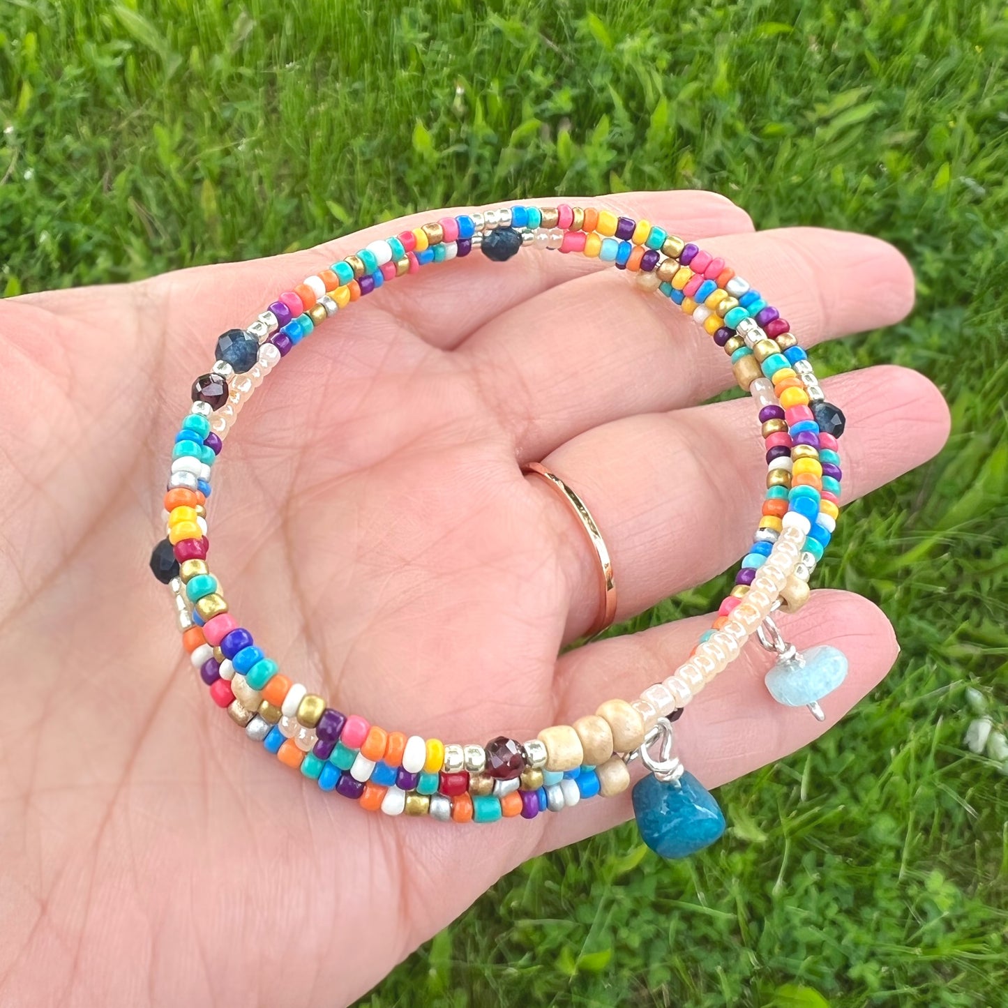 "Zoe" memory wire bracelet Nixso Boutique